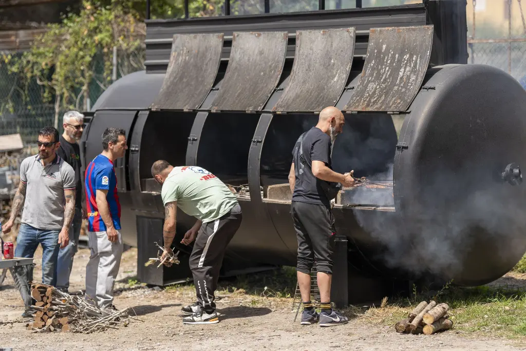 Barbacoa-carn-cardedeu-fuego-experiencia.webp