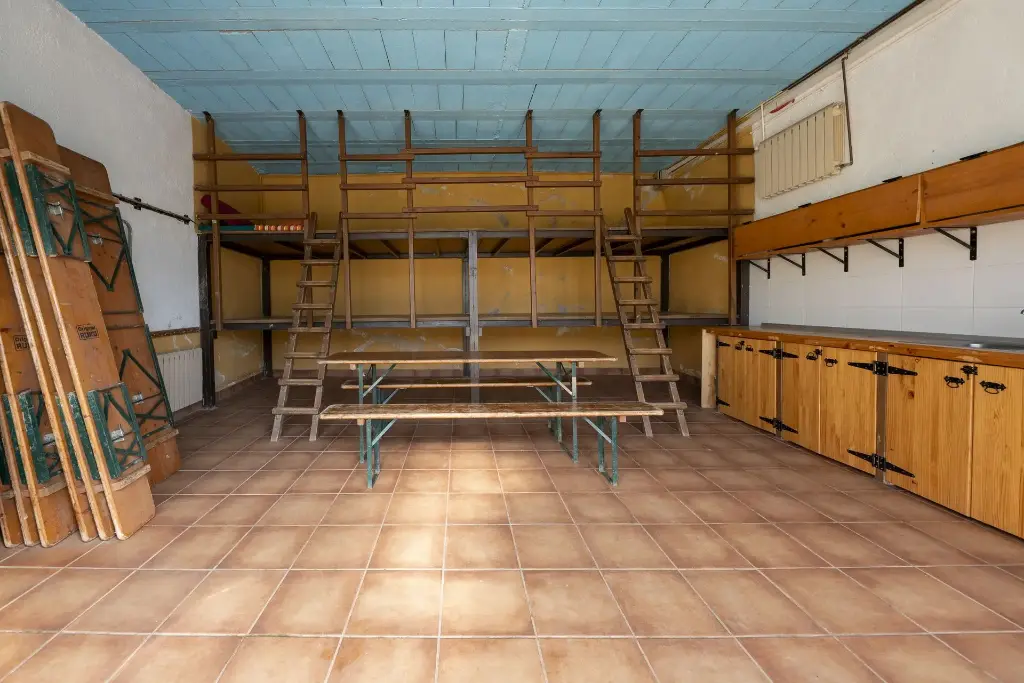 Terreny d'acampada - Oliveres - Refugi